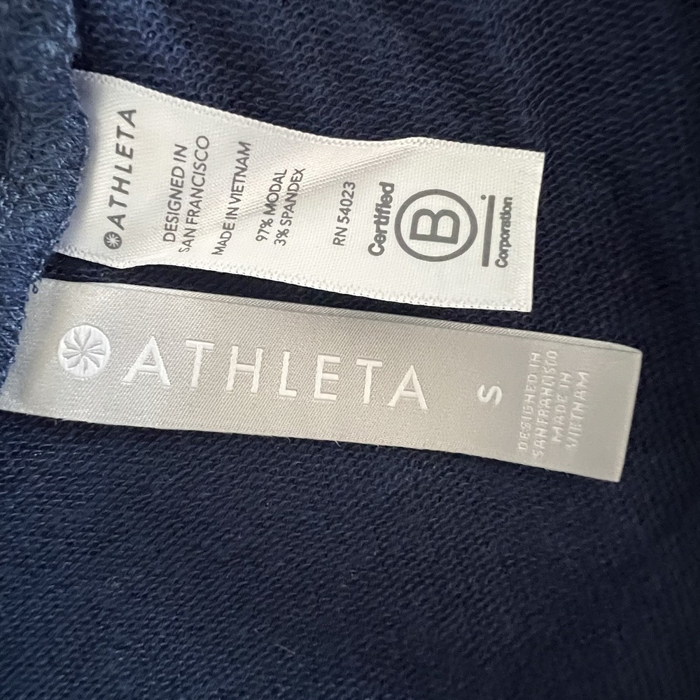Athleta Womens Nirvana Wear Two Ways Wrap Cardigan Size Small Blue Open Front - Picture 11 of 11